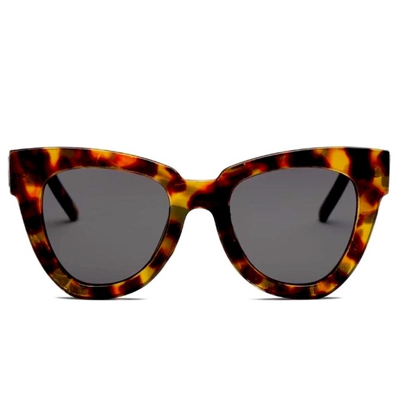 PrettyLittleThing Accessories - 🍋2/$30 New PLT Tortoise Flared Rounded Sunglasses